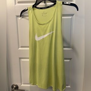 Nike active tank